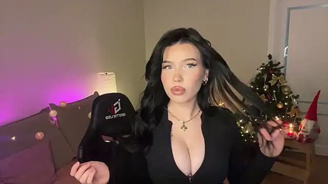 mistress of hearts online show from 12-20-25, 07:54