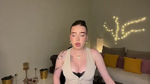 mistress of hearts online show from 06-30-26, 01:12