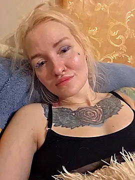 KateMonroe online show from 04-25-26, 10:07