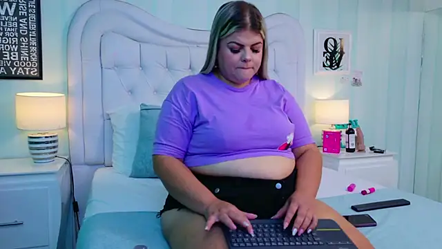 KiimBrooks online show from 12-19-25, 11:06