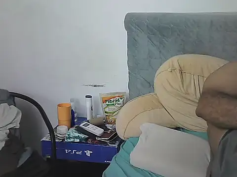 morenocabro10 online show from 01-10-26, 03:52