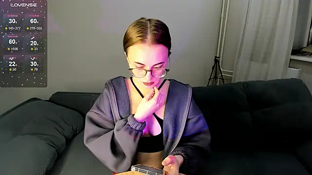 MewStella online show from 10-29-25, 11:39