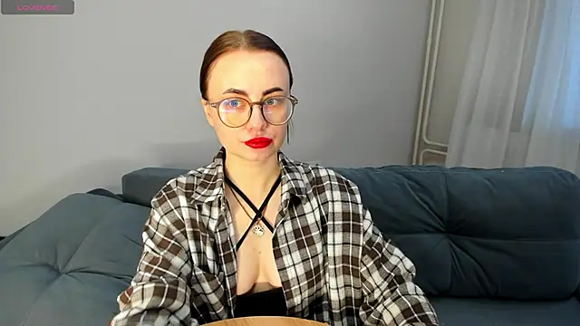 MewStella online show from 03-26-26, 11:27