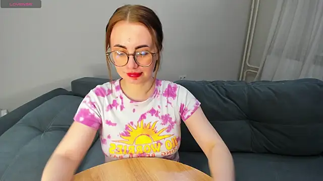 MewStella online show from 04-12-26, 01:49