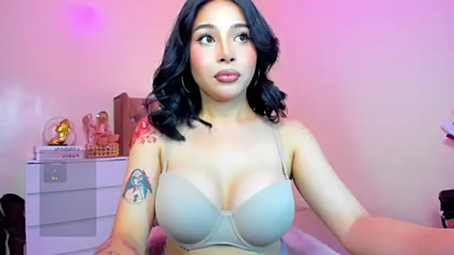 LauraLoove online show from 02-28-26, 04:13