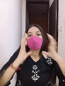 Snapshot of Cute_Rakhi8 chatting on 06-15-26, 05:31 Cute Rakhi8 online show from 06-15-26, 05:31