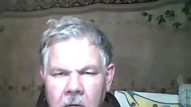 Snapshot of A1B3- chatting on 09-23-25, 04:21 A1B3- online show from 09-23-25, 04:21