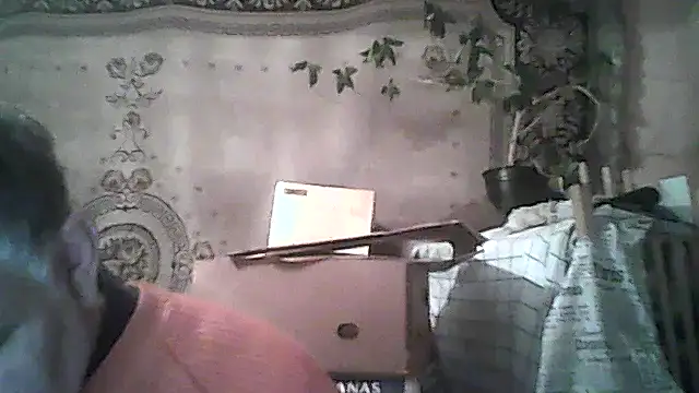 Snapshot of A1B3- chatting on 11-15-25, 04:47 A1B3- online show from 11-15-25, 04:47