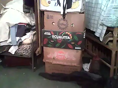 Snapshot of A1B3- chatting on 12-14-25, 02:44 A1B3- online show from 12-14-25, 02:44