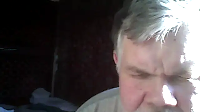 Snapshot of A1B3- chatting on 03-09-26, 02:21 A1B3- online show from 03-09-26, 02:21