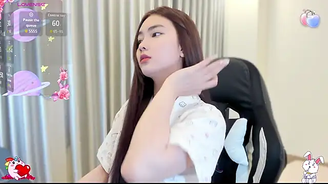 Snapshot of -Rose99- chatting on 02-19-26, 01:07 -Rose99- online show from 02-19-26, 01:07