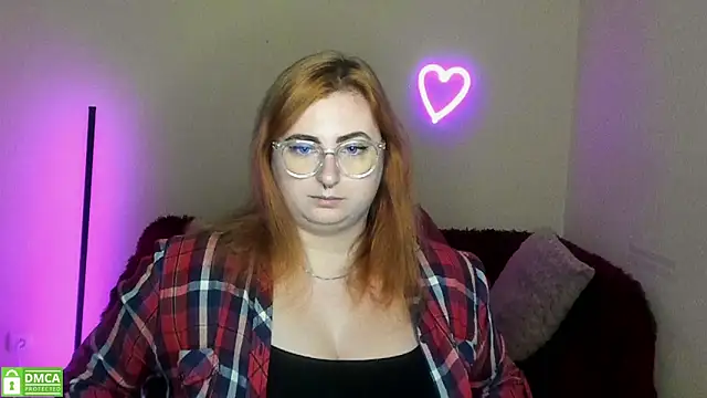 Snapshot of Alicia_love00 chatting on 09-24-25, 11:24 Alicia love00 online show from 09-24-25, 11:24