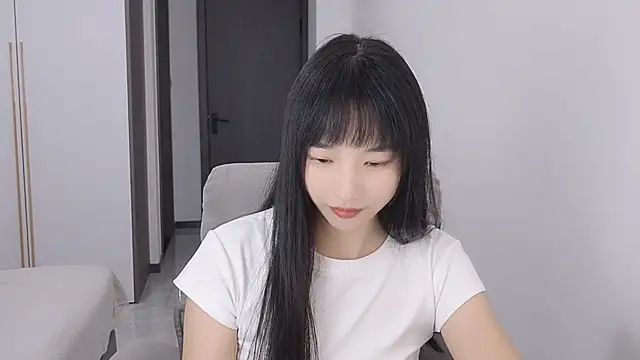 Snapshot of Lisa-3333 chatting on 09-11-25, 03:01 Lisa-3333 online show from 09-11-25, 03:01