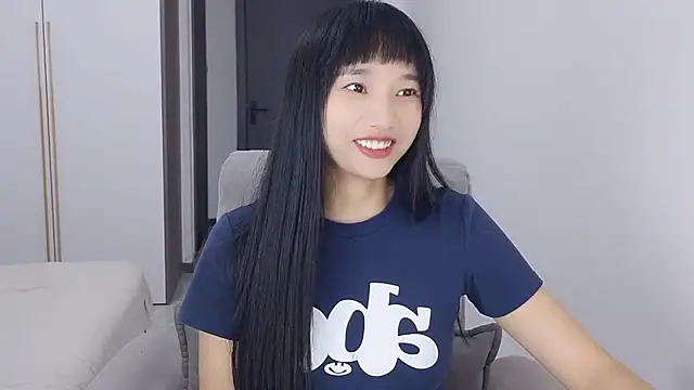 Snapshot of Lisa-3333 chatting on 09-29-25, 02:22 Lisa-3333 online show from 09-29-25, 02:22