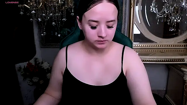 LaraBenson  online show from 09-20-25, 10:16