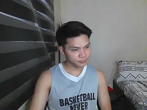 Helleron online show from 04-22-26, 09:33