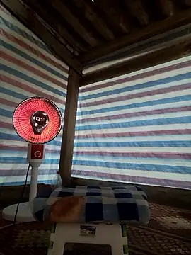 Snapshot of Maria_funy chatting on 01-12-26, 11:54 Maria funy online show from 01-12-26, 11:54