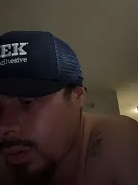 PuttieIn online show from 05-18-26, 04:07
