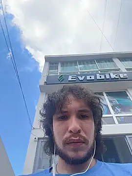 Luxx 14 online show from 03-19-26, 04:55