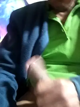 Snapshot of Oaxhot chatting on 10-14-25, 08:26 Oaxhot online show from 10-14-25, 08:26