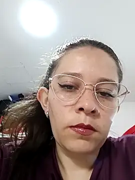 Isabella5 Brown  online show from 10-28-25, 03:47