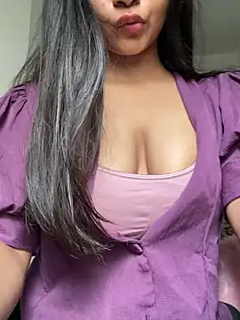 Snapshot of luv_johrrra chatting on 07-17-26, 03:02 luv johrrra online show from 07-17-26, 03:02