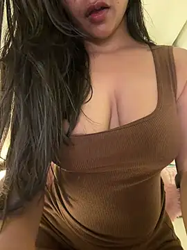 Snapshot of luv_johrrra chatting on 07-17-26, 03:07 luv johrrra online show from 07-17-26, 03:07