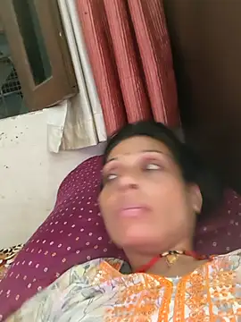 ISHANI-SINGH online show from 10-15-25, 03:45