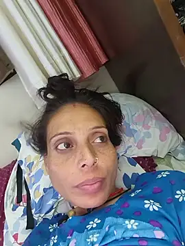 Snapshot of ISHANI-SINGH chatting on 06-10-26, 03:22 ISHANI-SINGH online show from 06-10-26, 03:22