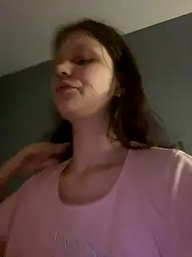 Lunliss online show from 10-26-25, 04:24