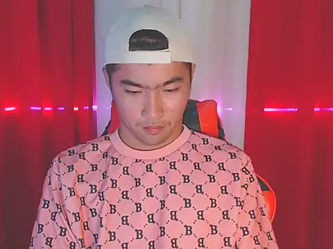 Snapshot of Siege_cum69 chatting on 01-11-26, 03:50 Siege cum69 online show from 01-11-26, 03:50