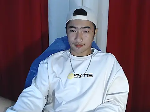 Snapshot of Siege_cum69 chatting on 01-14-26, 04:01 Siege cum69 online show from 01-14-26, 04:01