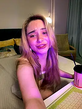 Snapshot of Chloe_Ravens chatting on 10-09-25, 08:18 Chloe Ravens online show from 10-09-25, 08:18