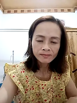 Snapshot of Sexy-loveass20 chatting on 09-21-25, 04:08 Sexy-loveass20 online show from 09-21-25, 04:08