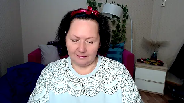 Snapshot of milf_hornys chatting on 11-29-25, 04:48 milf hornys online show from 11-29-25, 04:48