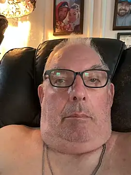 CharlieWeaver22 online show from 06-27-26, 12:22