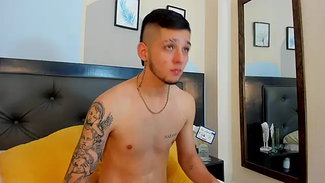 Mathewboy1 online show from 04-08-26, 11:32