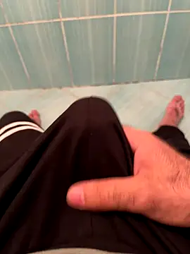 Snapshot of Cruel00 chatting on 10-30-25, 09:37 Cruel00 online show from 10-30-25, 09:37