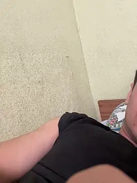 Snapshot of Cruel00 chatting on 11-16-25, 09:37 Cruel00 online show from 11-16-25, 09:37