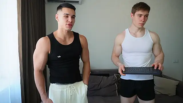 Snapshot of Horny_boyzz chatting on 05-21-26, 04:52 Horny boyzz online show from 05-21-26, 04:52