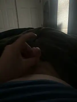 Snapshot of Buck2000 chatting on 04-05-26, 12:13 Buck2000 online show from 04-05-26, 12:13