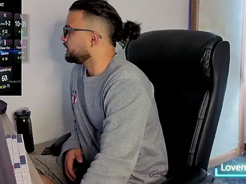 Ernesto-Rodriguez82 online show from 09-26-25, 03:38