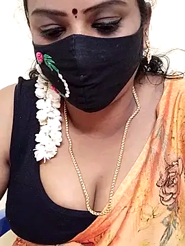 Snapshot of yoga-mithraa chatting on 11-11-25, 01:00 yoga-mithraa online show from 11-11-25, 01:00