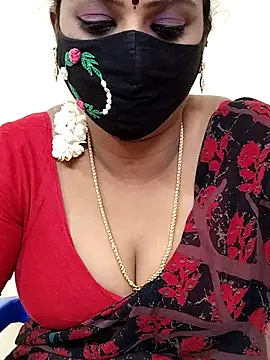 Snapshot of yoga-mithraa chatting on 11-17-25, 02:01 yoga-mithraa online show from 11-17-25, 02:01