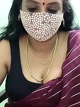 Snapshot of yoga-mithraa chatting on 12-18-25, 10:49 yoga-mithraa online show from 12-18-25, 10:49