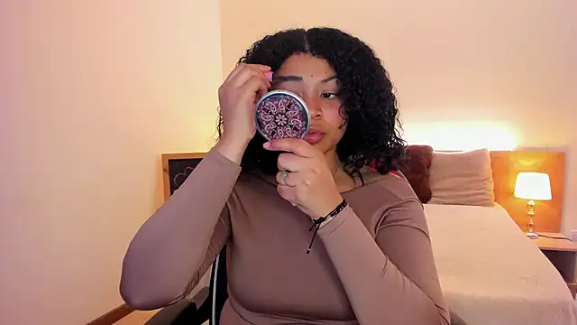 Snapshot of Dakota_Mars chatting on 11-20-25, 07:35 Dakota Mars online show from 11-20-25, 07:35