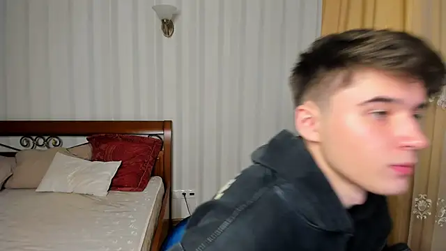 Snapshot of SherlockMax chatting on 09-12-25, 06:30 SherlockMax online show from 09-12-25, 06:30