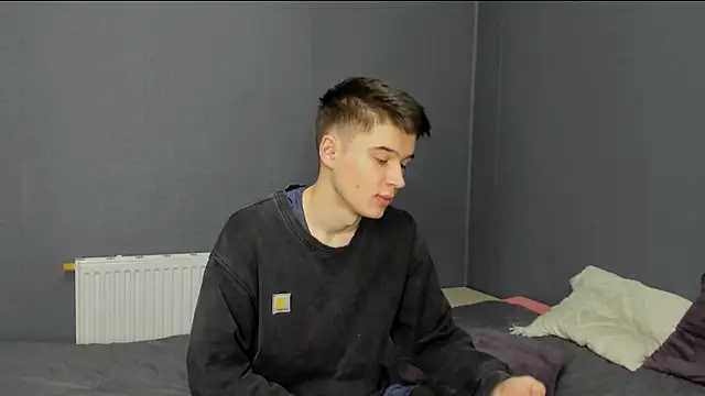 Snapshot of SherlockMax chatting on 11-16-25, 09:31 SherlockMax online show from 11-16-25, 09:31