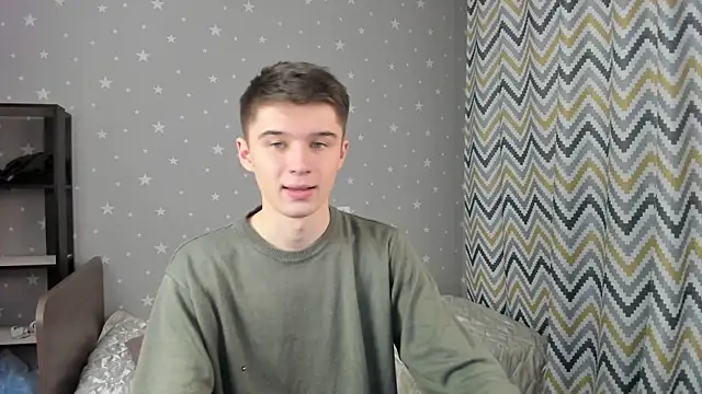 Snapshot of SherlockMax chatting on 11-22-25, 03:55 SherlockMax online show from 11-22-25, 03:55