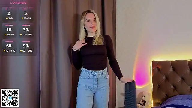 HoneyJohansson online show from 04-07-26, 03:23